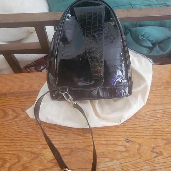 A great Gucci black patent leather crossbody backpack! - Picture 2 of 9